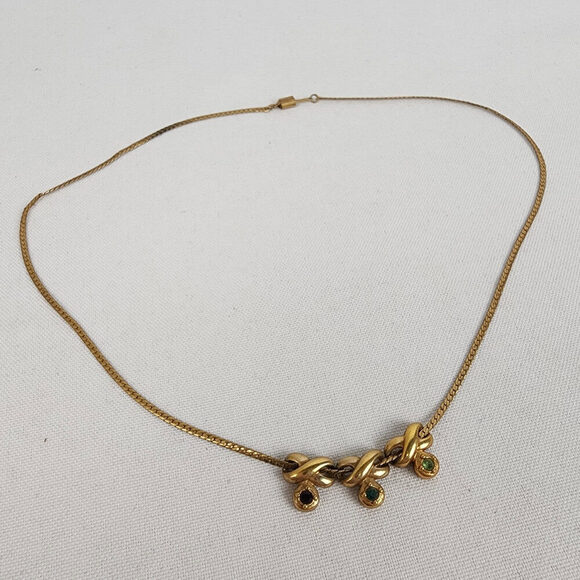 Vintage Avon Gold Tone Charms Green Birthstone Necklace - Picture 2 of 6